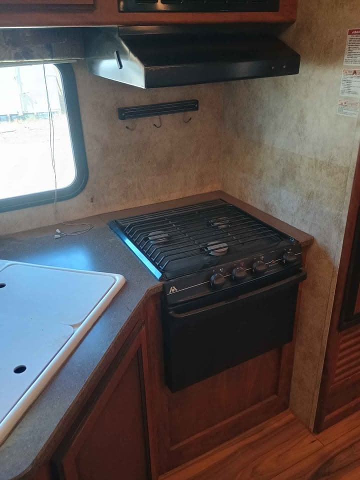 2019 Keystone Passport Grand Touring for rent at Village Lane RV Park, photo 7