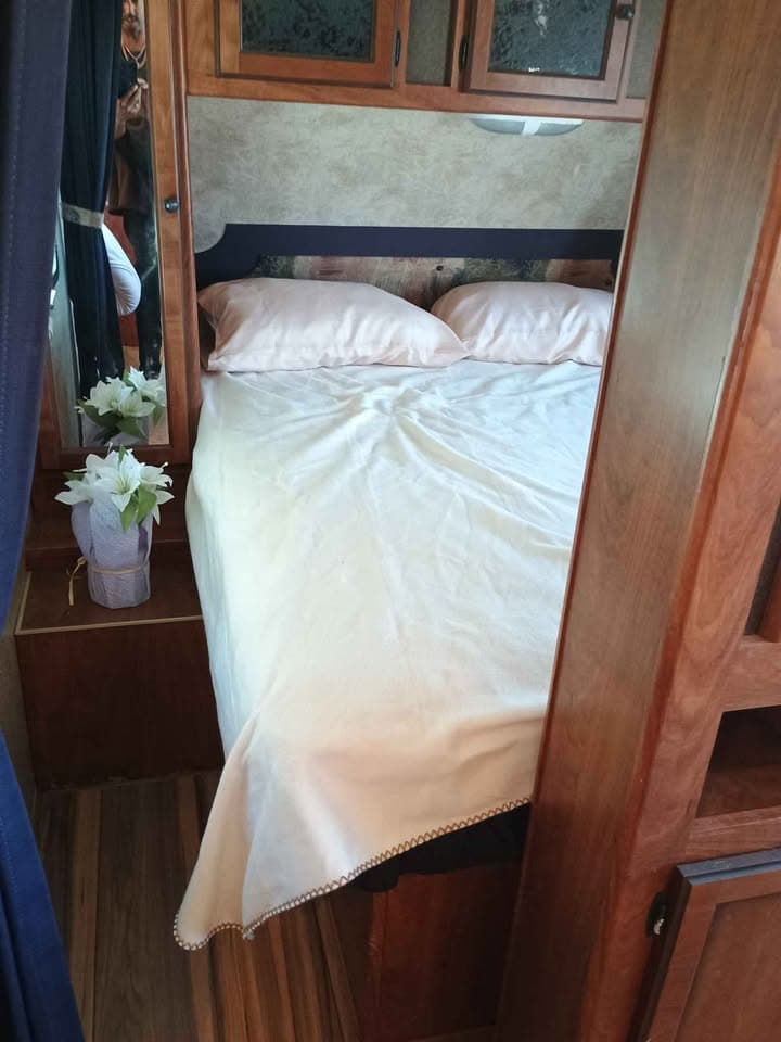 2019 Keystone Passport Grand Touring for rent at Village Lane RV Park, photo 4