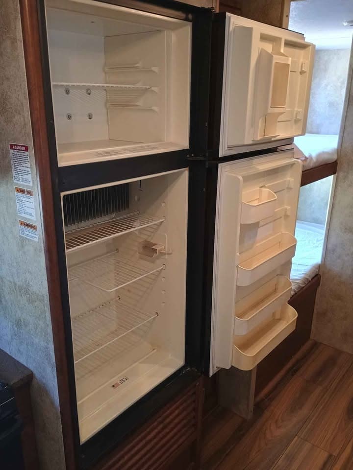2019 Keystone Passport Grand Touring for rent at Village Lane RV Park, photo 8
